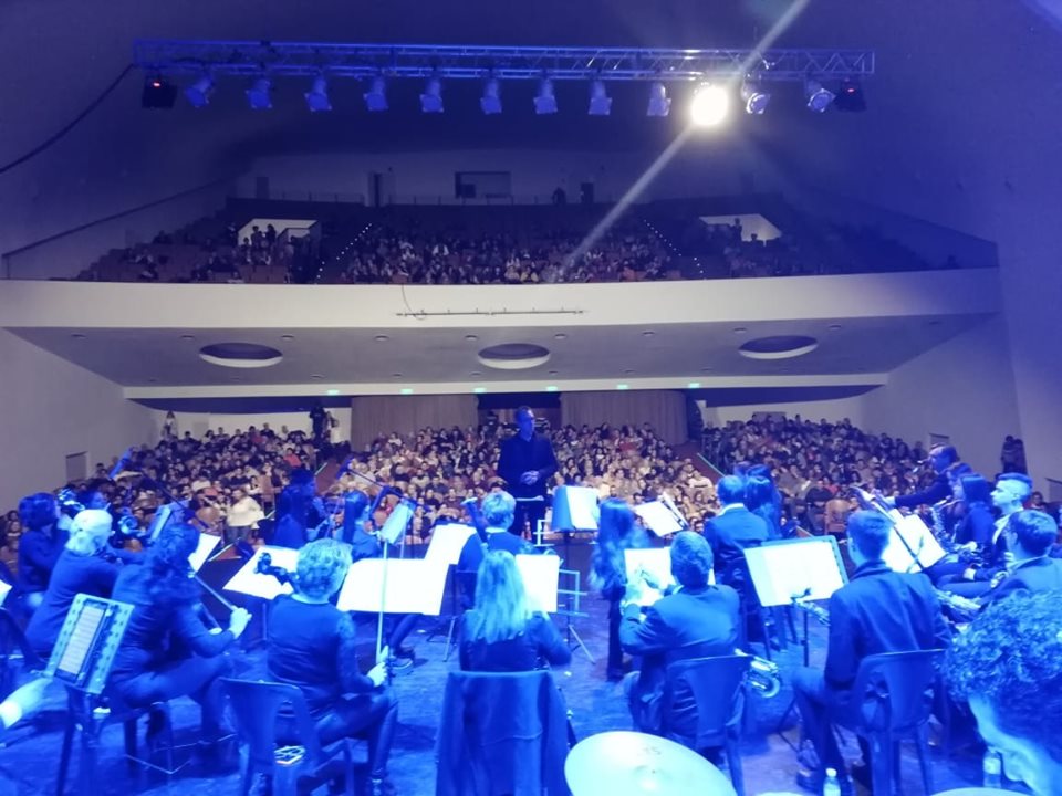 Banda Jose Cesanelli a teatro lleno en Alta Gracia