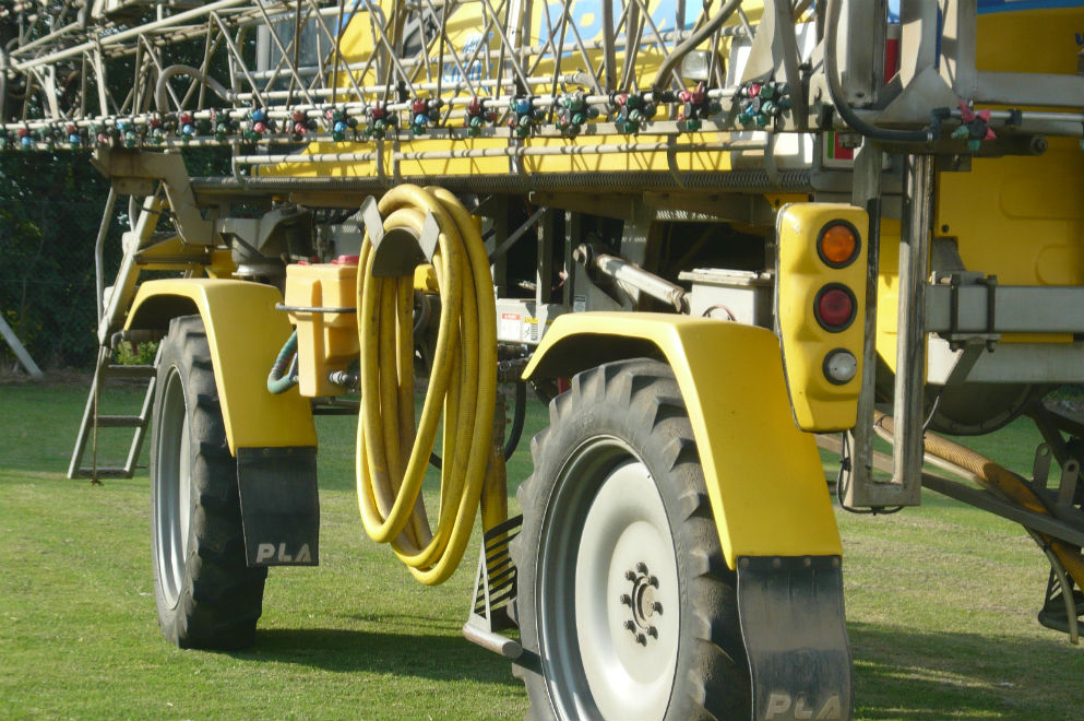 Agroquímicos: prorrogan los vencimientos para aplicadores