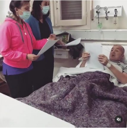 La Doctora de Marcos Juárez que le canta a sus pacientes del hospital