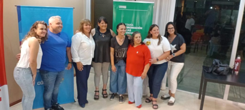116 vecinos recibieron certificados en Marcos Juárez. “Con CBA Me Capacita llegamos a más de 300 inscriptos”, destacó Marga Parmucci.